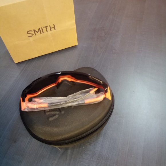 Smith Optics Unisex Shift MAG Sunglasses in Black Matte Cinder/Orange - Picture 3 of 8